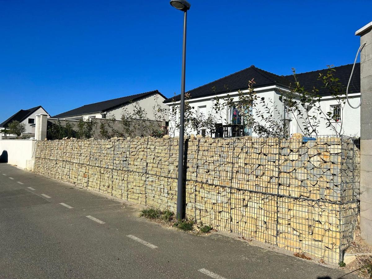 Chambre Privee/Climatisee+Tv /Petit Dejeuner Inclu/Tout Confort Nevers Bagian luar foto