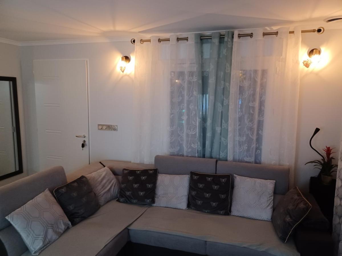 Chambre Privee/Climatisee+Tv /Petit Dejeuner Inclu/Tout Confort Nevers Bagian luar foto