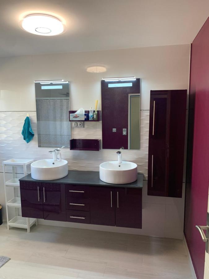 Chambre Privee/Climatisee+Tv /Petit Dejeuner Inclu/Tout Confort Nevers Bagian luar foto